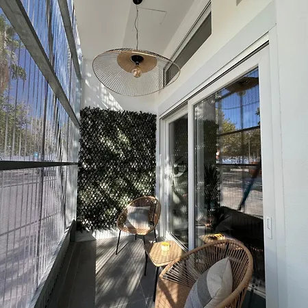 La Mediterranea - Housevanlive *