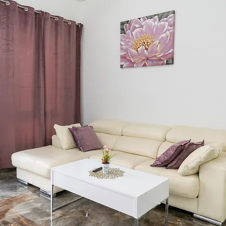 Apartment Delux