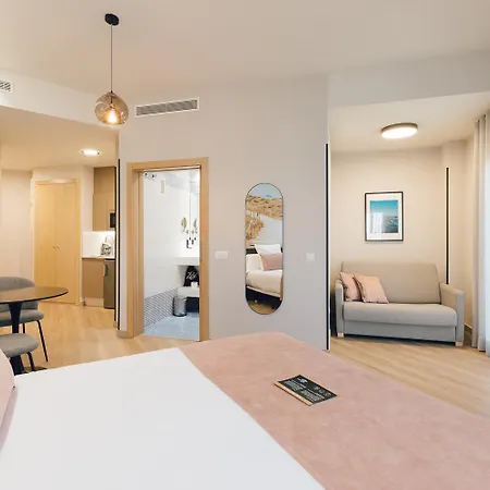 Palau & Hotel apartamentowy
