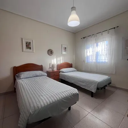 Apartment Con 5 Camas Playa 1min Con Wi-fi Alta Velocidad Patio Y Terraza *