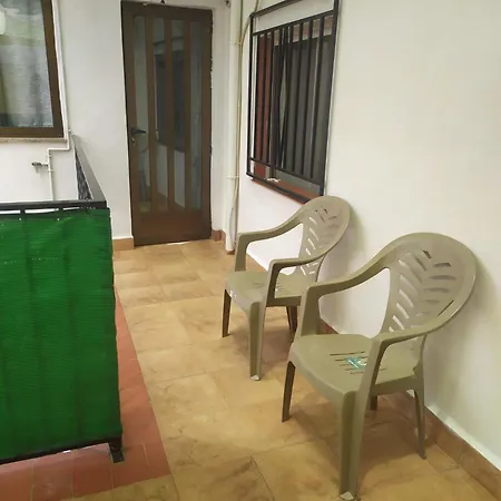 Con 5 Camas Playa 1min Con Wi-fi Alta Velocidad Patio Y Terraza Apartment *
