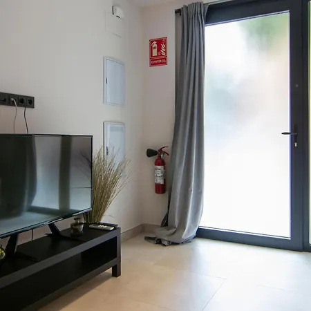 Vlc Host - Luz Casanova * Valenza