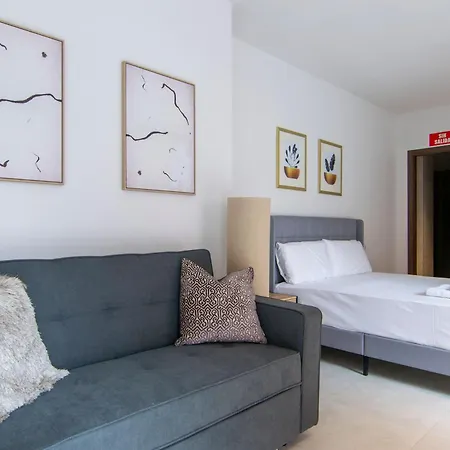 Vlc Host - Luz Casanova