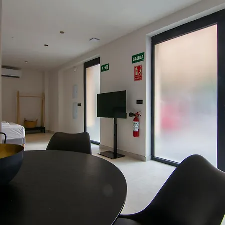 Vlc Host - Luz Casanova