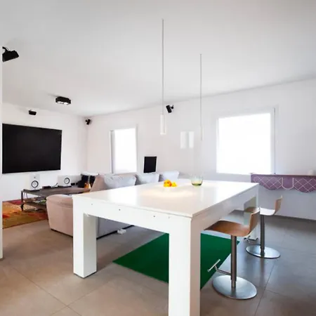 Arenas Apartment