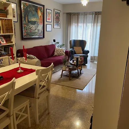 Apartmán Bonita, Tranquila, Centrica Y Acogedora Habitacion, Solo Chicas, En Vivienda Compartida Con Anfitrion