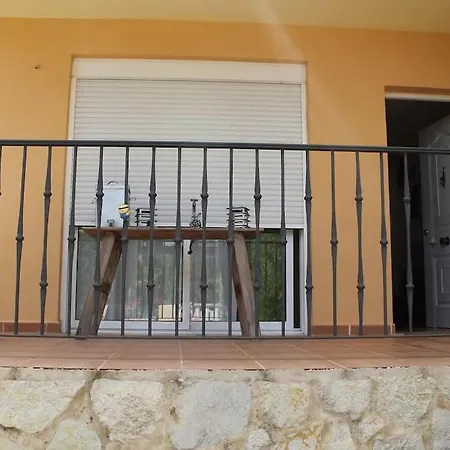 La Casa Del Olivo En Montserrat - Сasa de vacaciones *