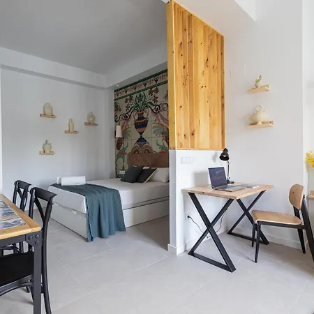 公寓 Florit Flats - Traditional Valencia Ceramic Apartments, Bicycles For You! 瓦伦西亚