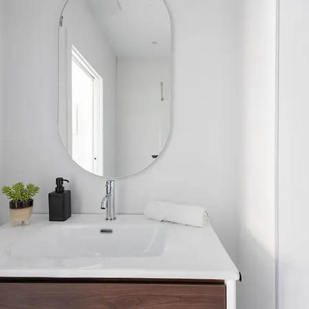 Florit Flats - Stylish Ceramic With Free Bicycles By The Joaquin Sorolla Station *