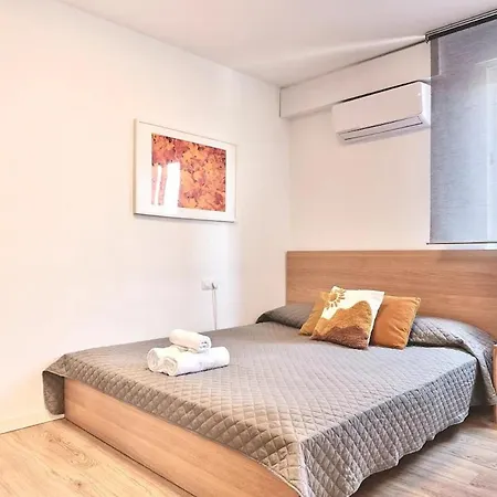 Spacious, Sunny Flat By Of Arts & Sciences * Valencia