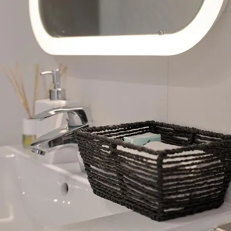 Soleado En Plaza Del Carmen Valência