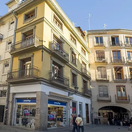 Singularstays Plaza Redonda Ii *