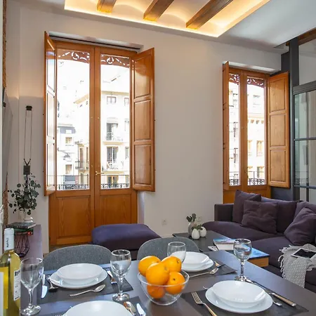 Singularstays Plaza Redonda Ii *