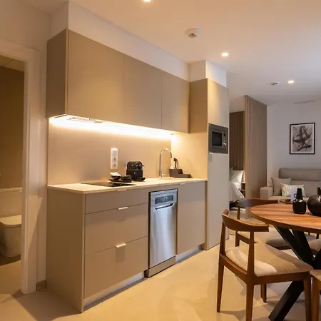 Dorm4you Arena Terraza 04 4* Valensiya