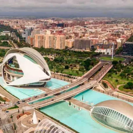 Ruzafa Oceanograf Science Center * فالنسيا