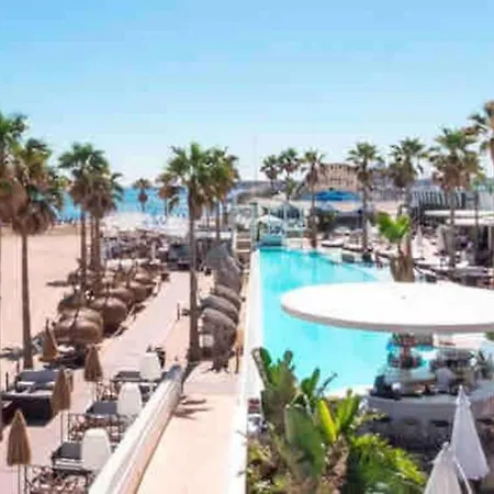 Ruzafa Oceanograf Science Center شقة