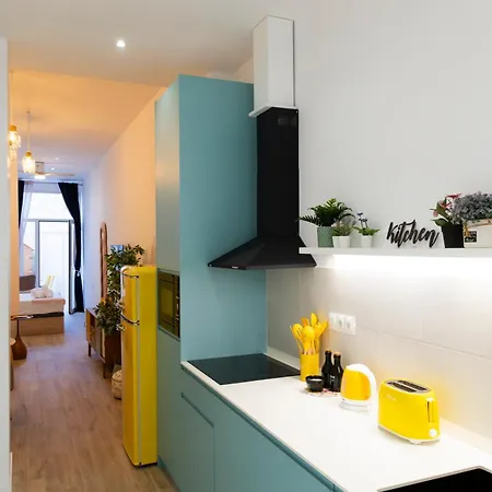 Color & Design Next To Russafa Soho Daire