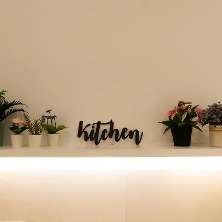 Color & Design Next To Russafa Soho Valensiya