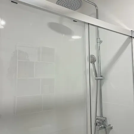 Apartman Loft Con Wifi Lavadora Secadora Cama Agradable Muy Proximo *