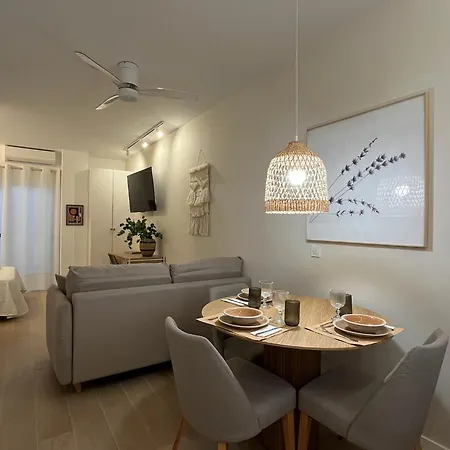 Loft Con Wifi Lavadora Secadora Cama Agradable Muy Proximo Appartement Valencia