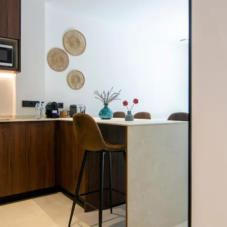 Vlc Host - Luz Casanova Apartamento