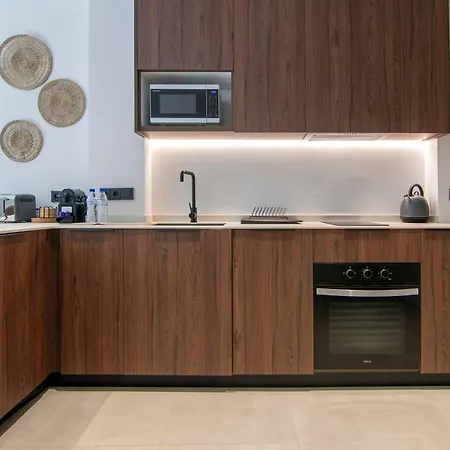 Vlc Host - Luz Casanova * Valensiya