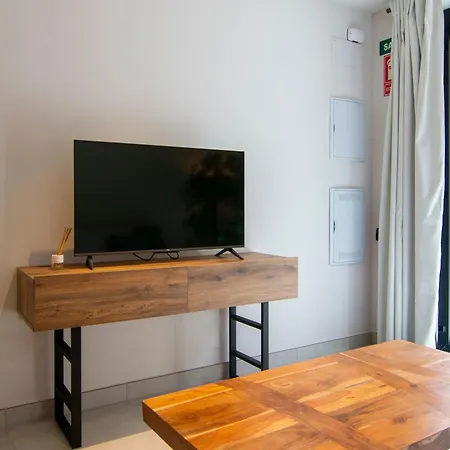 Vlc Host - Luz Casanova *