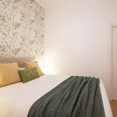 Florit Flats - The Maritim Serreria