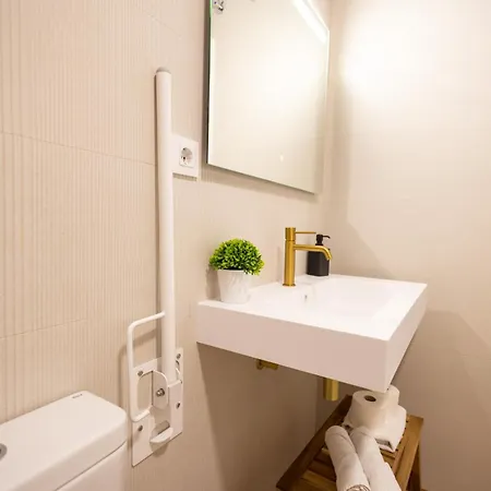 Florit Flats - The Maritim Serreria