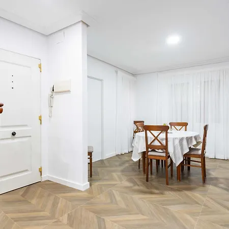 2Bdrm+2Wc Balmes Flat Central Market By Invalencia *