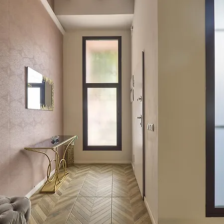 Santa Monica Apartment