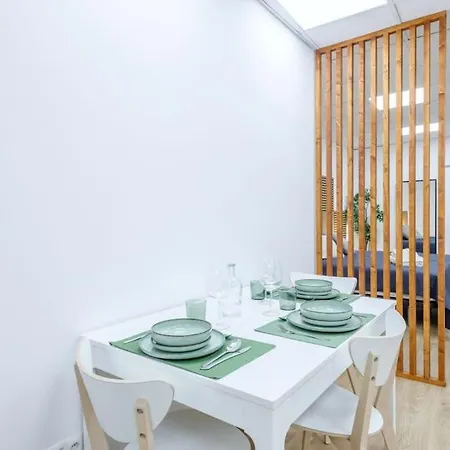 Acogedor Estudio En El Centro De Apartamento *