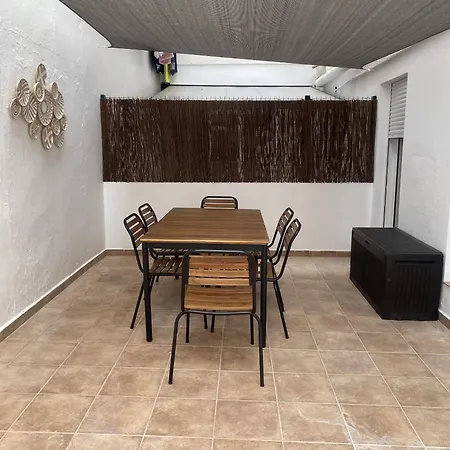 Travel Habitat Bioparc דירה