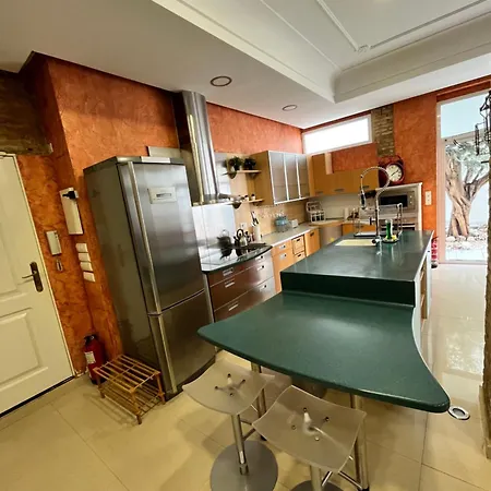 شقة Iy Loft 5 - Spacious Loft In The Old Town *