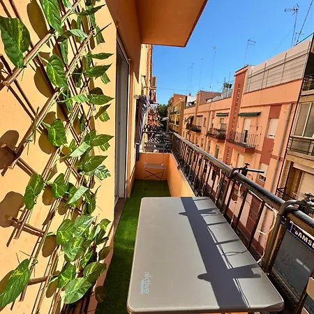 Homestay Cute And Cosy Valencia