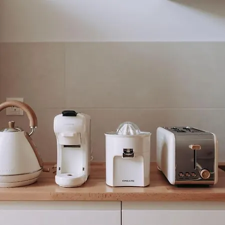 Junto A Ruzafa * Valencia