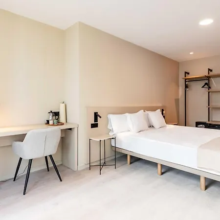 Hotel Hq Arena 3*
