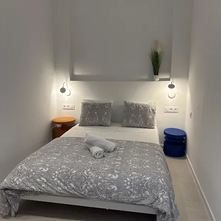 Magno Loft- Ciencias דירה