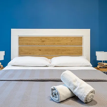 New 1 Room,4 Pax,wifi, Acruzafa Market * Valencia