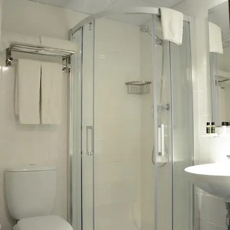 Original Domino House 4*