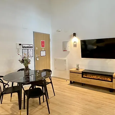 شقة Werentvlc - Amazing Duplex Loft 2 Bdrm *