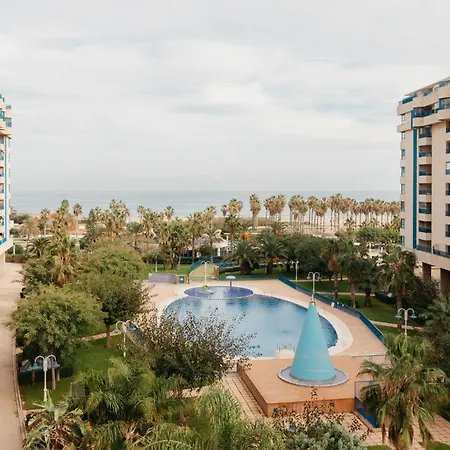 Resort Beach Valencia Apartman *