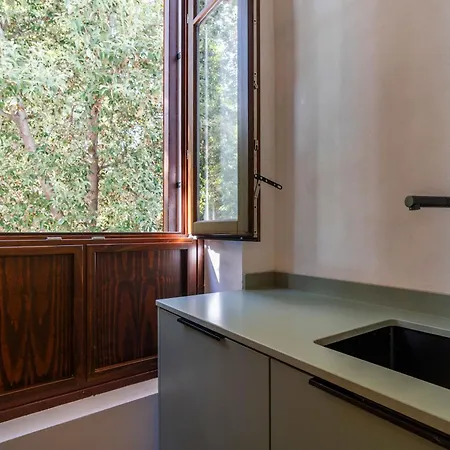 Vlc Host - Reina 168 Szálloda *