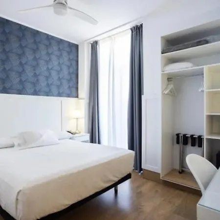 Otel Venecia Plaza Centro 2*