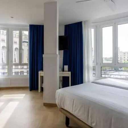 Otel Venecia Plaza Centro Valensiya