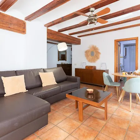 Travel Habitat Plaza Del Pilar. *