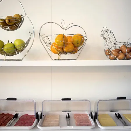 River بيت شباب