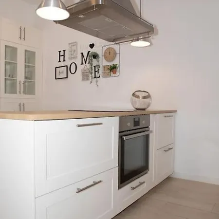 Acogedor Frente A Torres De Serrano Apartment *