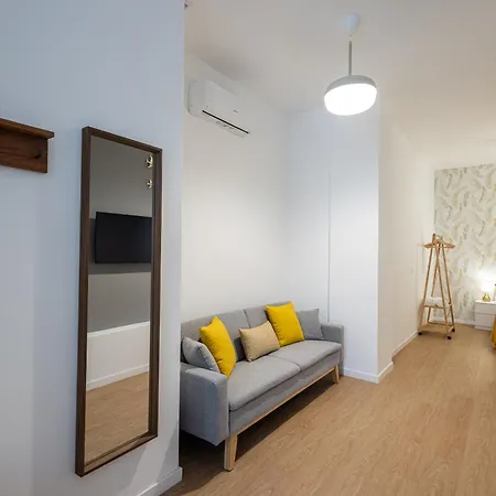 Florit Flats - The Maritim Serreria