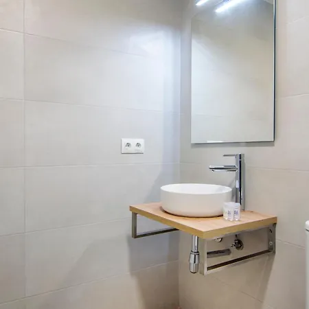 Bed & Breakfast Vlc Host- Fray Pedro